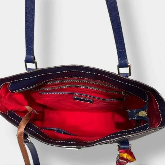 ❌❌❌ Blue Penrose Pocket Tote - Picture 8 of 12